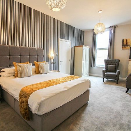 The Scarborough Travel And Holiday Lodge Extérieur photo