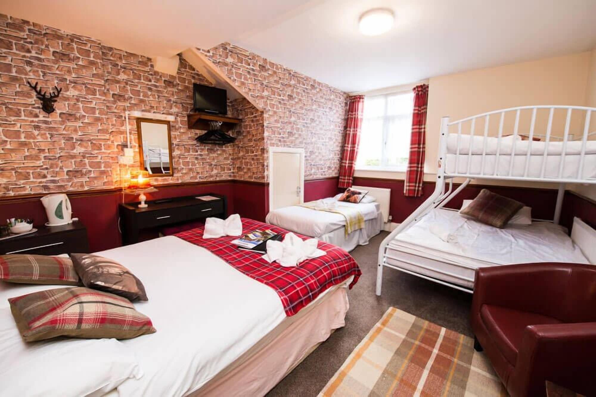 The Scarborough Travel And Holiday Lodge Extérieur photo