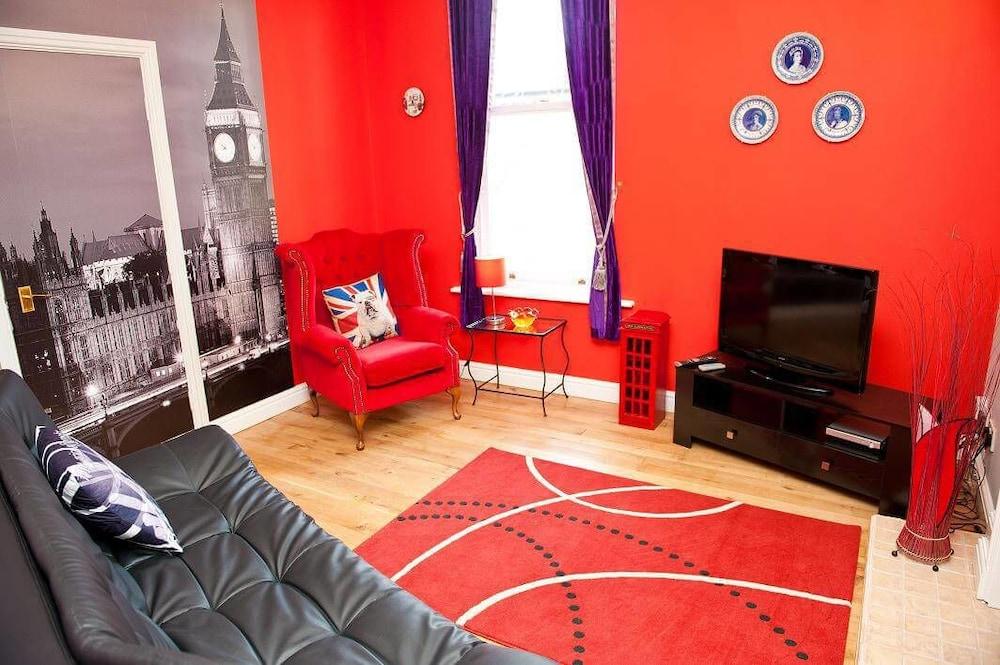 The Scarborough Travel And Holiday Lodge Extérieur photo