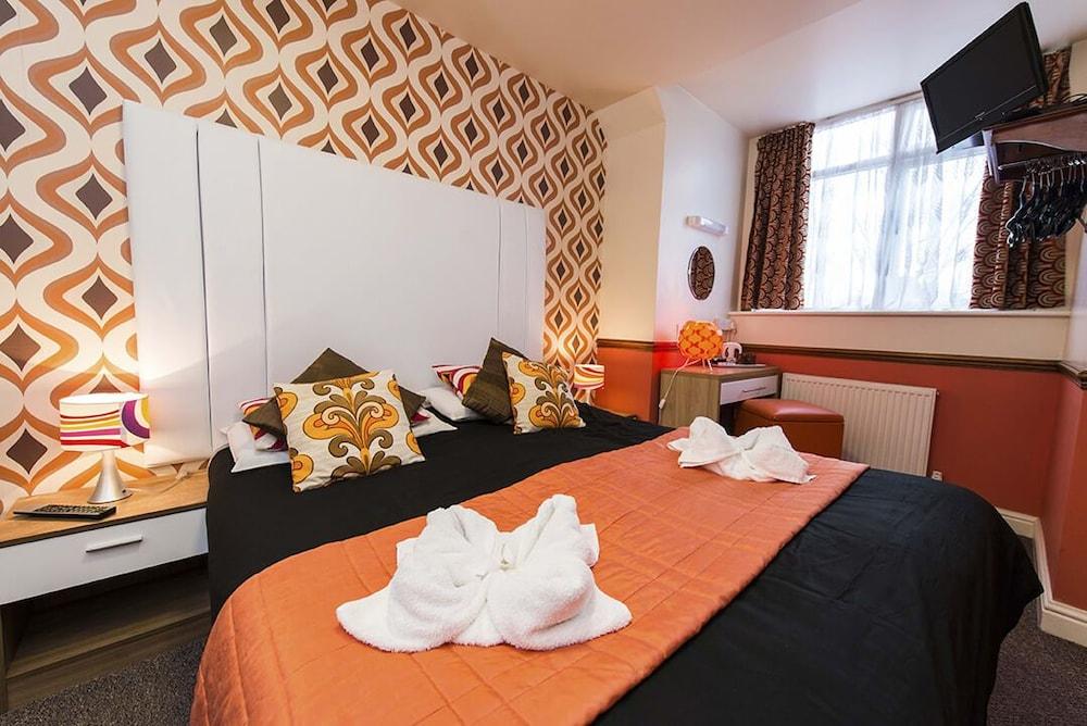The Scarborough Travel And Holiday Lodge Extérieur photo