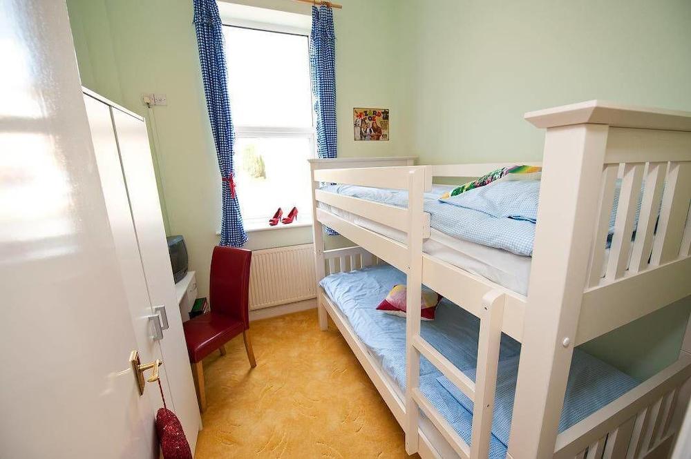 The Scarborough Travel And Holiday Lodge Extérieur photo