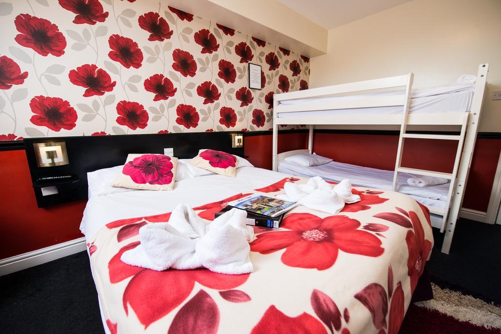 The Scarborough Travel And Holiday Lodge Extérieur photo