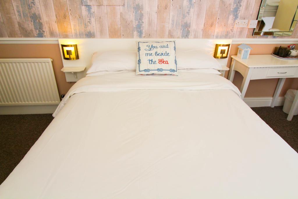 The Scarborough Travel And Holiday Lodge Extérieur photo