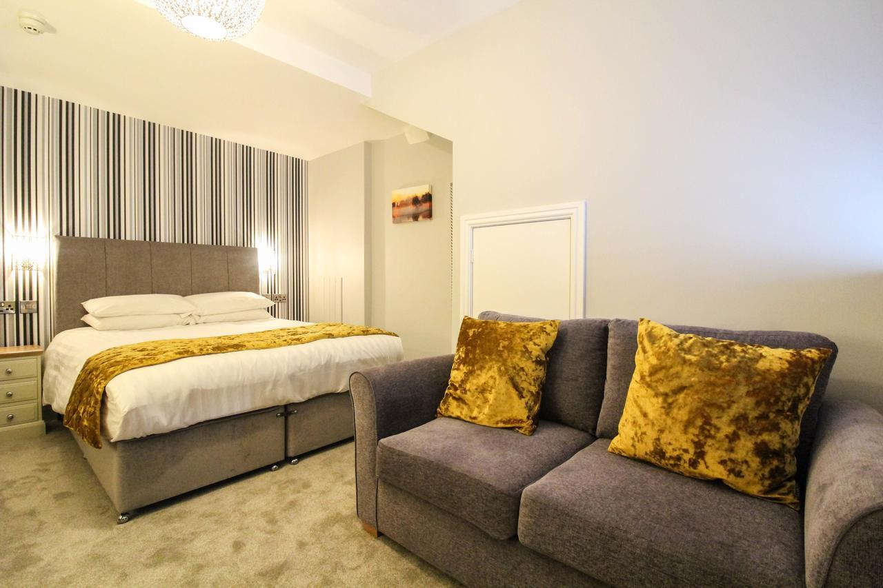 The Scarborough Travel And Holiday Lodge Extérieur photo