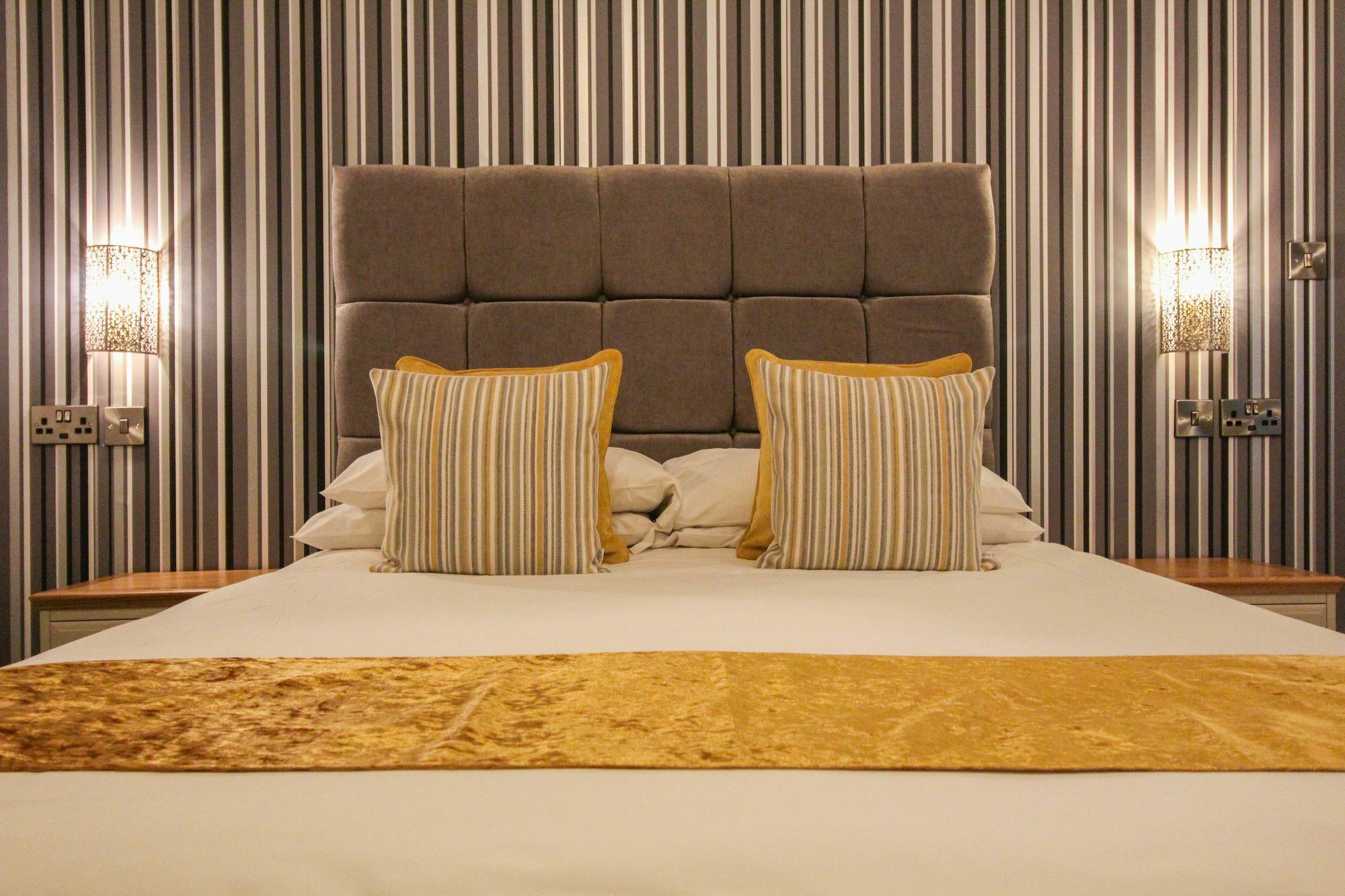 The Scarborough Travel And Holiday Lodge Extérieur photo